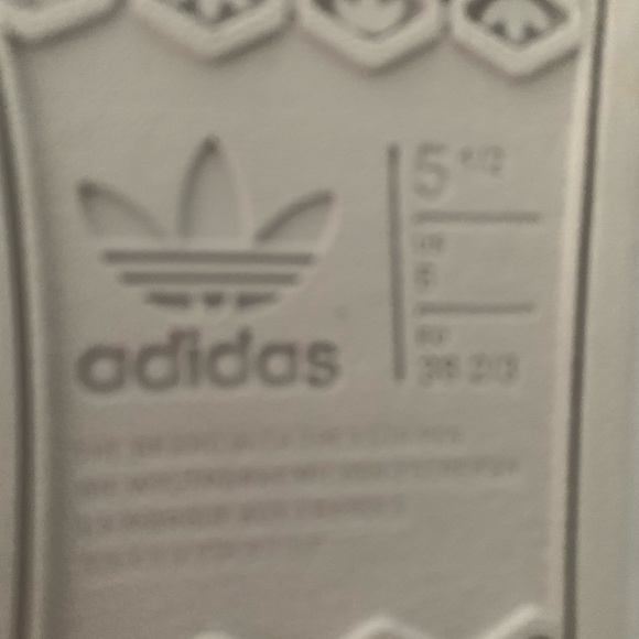 Super cute size 6 brand new canvas runners - Picture 5 of 5